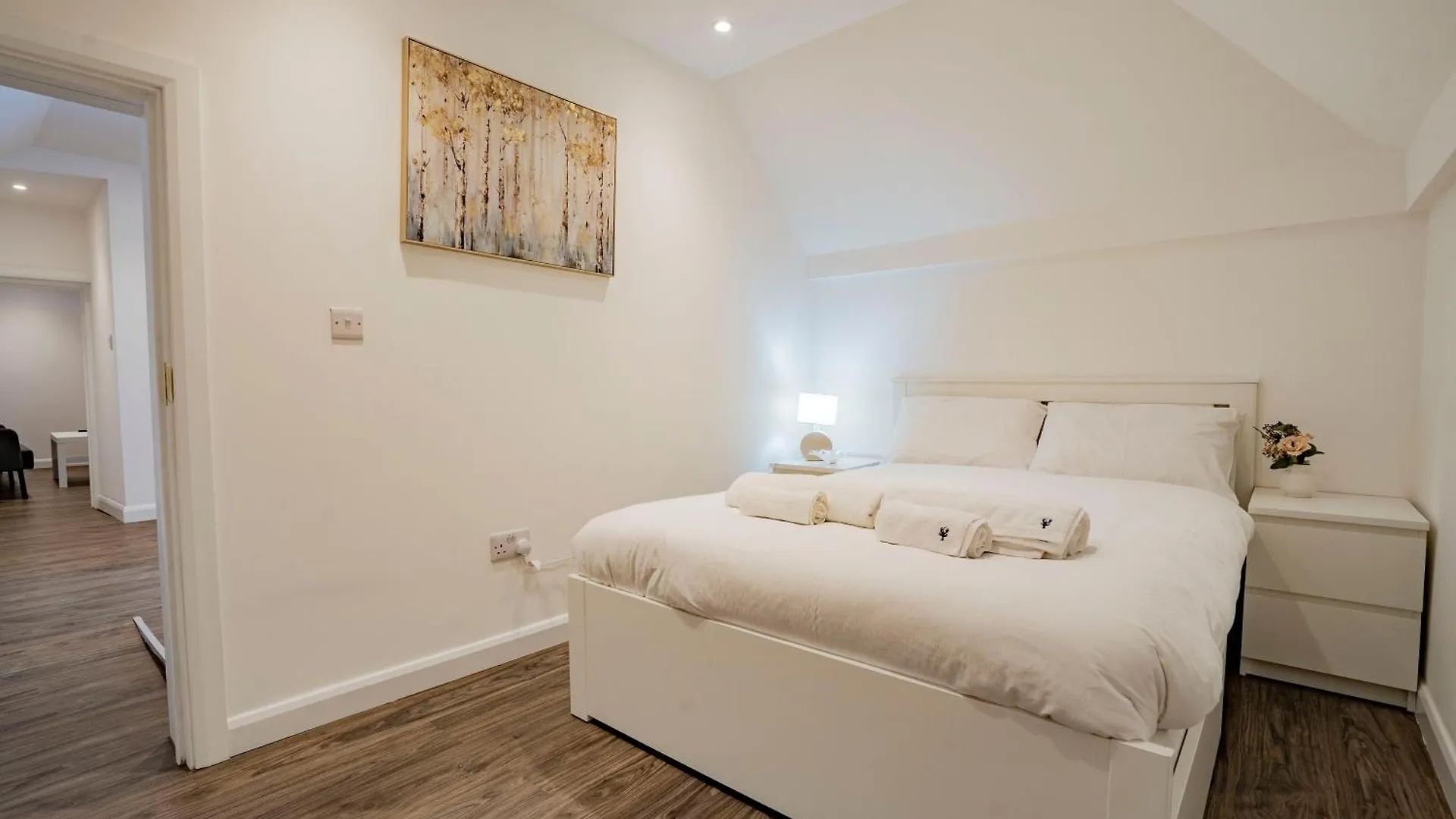 Uxbridge Home 1 Bed Flat