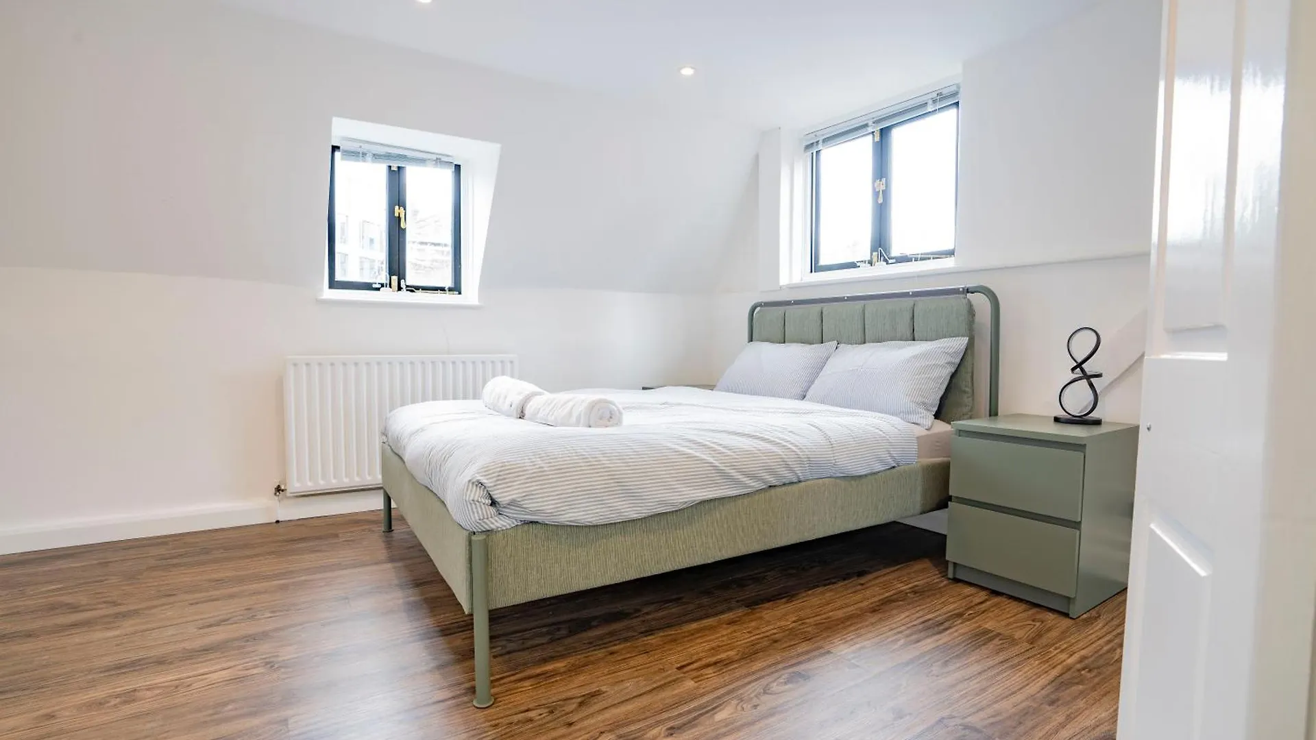 Uxbridge Home 1 Bed Flat 0*,  בריטניה