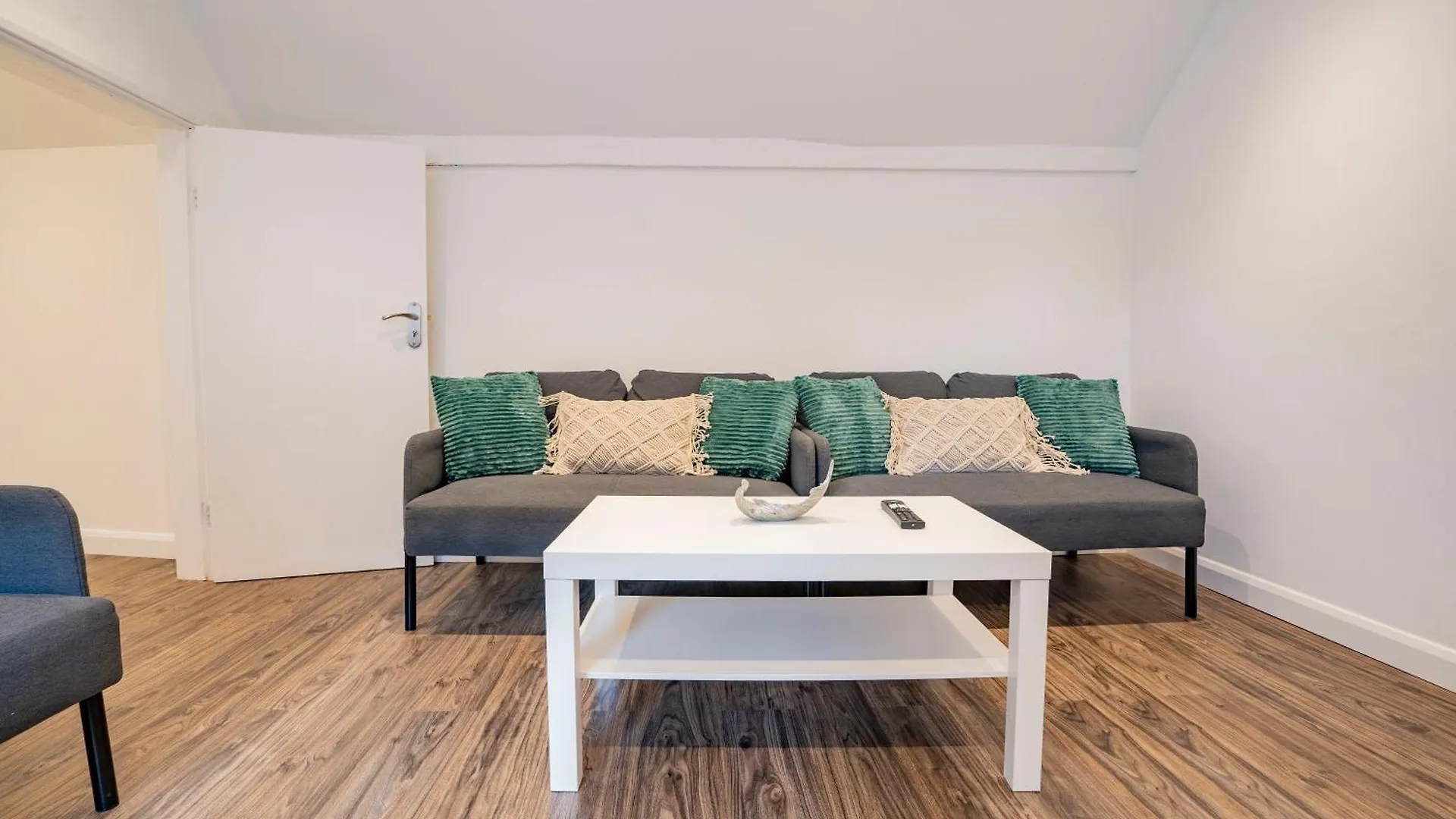 Uxbridge Home 1 Bed Flat דירה
